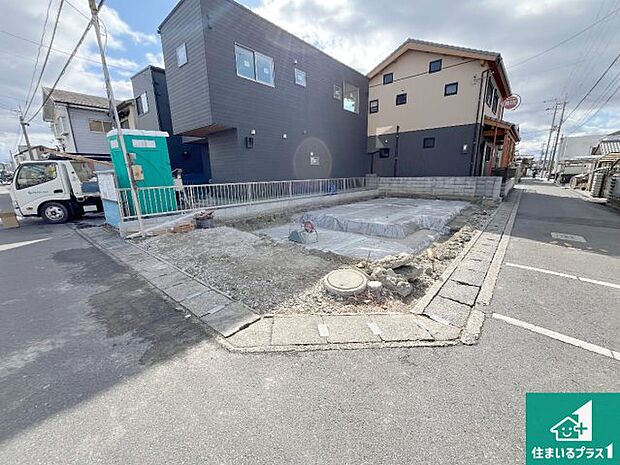 【外観】現在建築中!落ち着いた街並みで新生活を始めることが出来そう!周辺の物件も併せてご紹介させて頂きます!