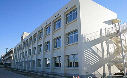 栗東市立栗東西中学校 徒歩80m