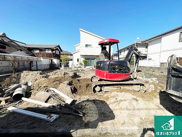 【外観】現在建築中!落ち着いた街並みで新生活を始めることが出来そう!周辺の物件も併せてご紹介させて頂きます!