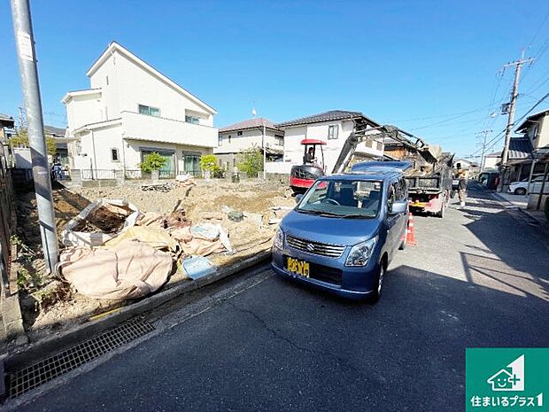 【外観】現在建築中!落ち着いた街並みで新生活を始めることが出来そう!周辺の物件も併せてご紹介させて頂きます!