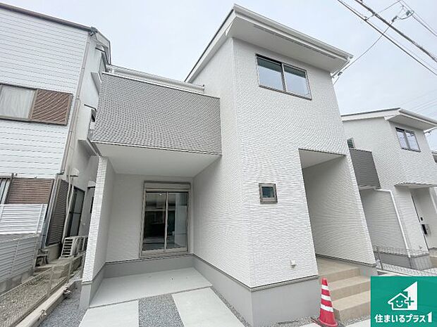 【外観】安心の10年保証!外観を美しく保ち、雨水で汚れを落とします!気になることがありましたら、お気軽にお問い合わせください!