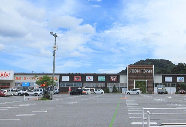 イオンタウン彦根店