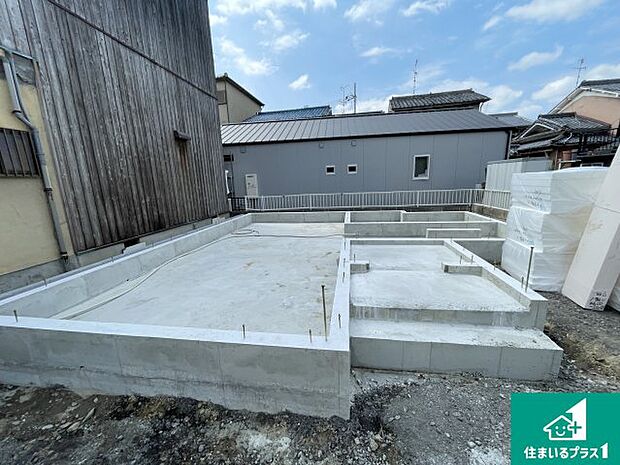 【外観】現在建築中!落ち着いた街並みで新生活を始めることが出来そう!周辺の物件も併せてご紹介させて頂きます!