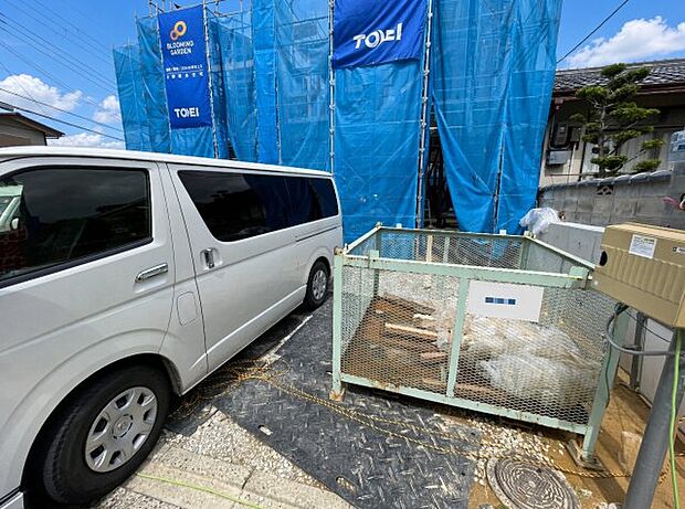 【外観】周辺は落ち着いた街並みの住宅地!子育てがしやすい住環境です!まだ未完成ですが、現地でしかわからない事もございます。是非一度ご覧ください。