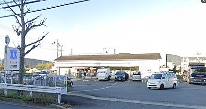 ローソン 山科大宅神納町店 徒歩720m
