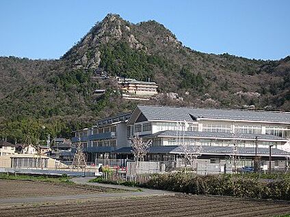 東近江市立箕作小学校 徒歩1100m