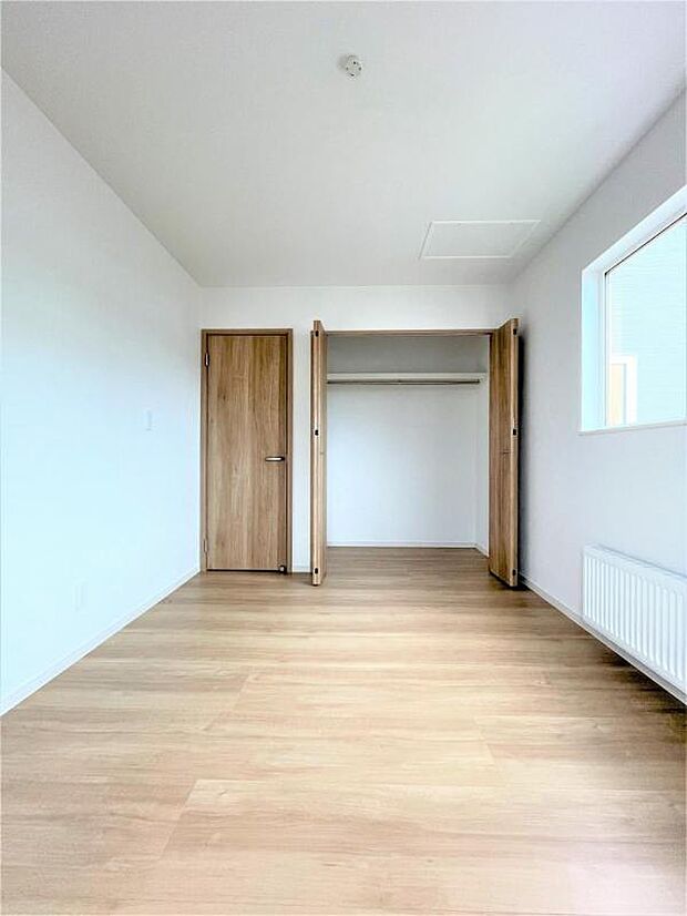 【1号地】洋室A(約6.0帖)】【1号地】洋室A(約6.0帖) 机やベッドを置いても十分な広さ、モノが増えても収納棚などを置ける広さです。