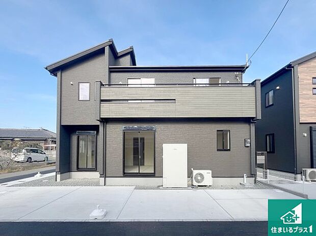 安心の10年保証！外観を美しく保ち、雨水で汚れを落とします！気になることがありましたら、お気軽にお問い合わせください！