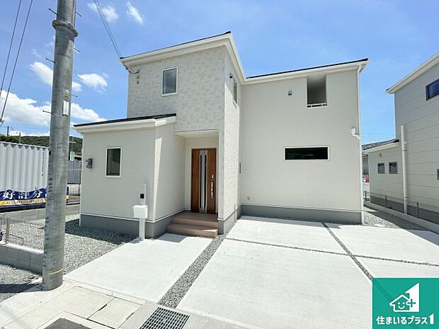 安心の10年保証！外観を美しく保ち、雨水で汚れを落とします！気になることがありましたら、お気軽にお問い合わせください！