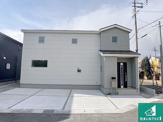 安心の10年保証！外観を美しく保ち、雨水で汚れを落とします！気になることがありましたら、お気軽にお問い合わせください！