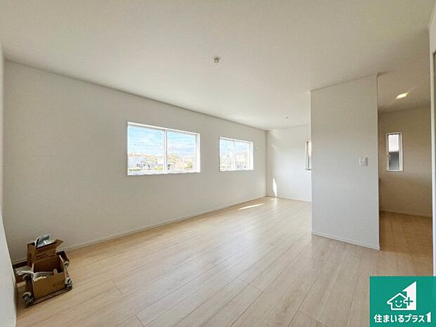 子供を見守りながらお料理が出来るため家族のコミュニケーションか増えます♪スペースが広く確保されている為お子様が大きくなったときは一緒に料理を楽しめます♪