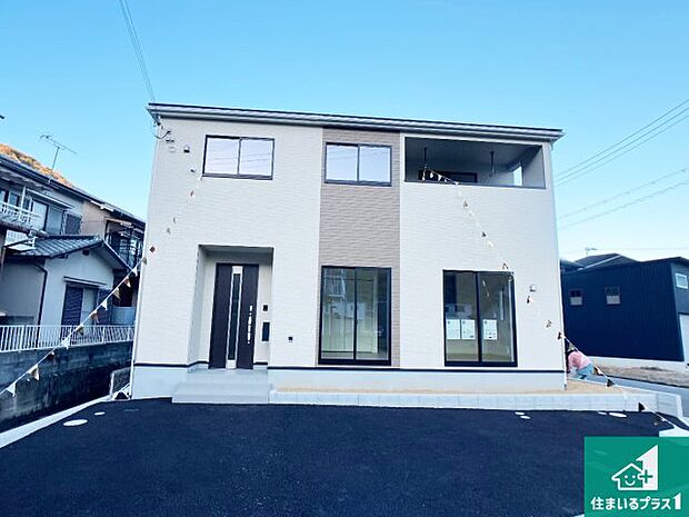 【外観】安心の10年保証!外観を美しく保ち、雨水で汚れを落とします!気になることがありましたら、お気軽にお問い合わせください!