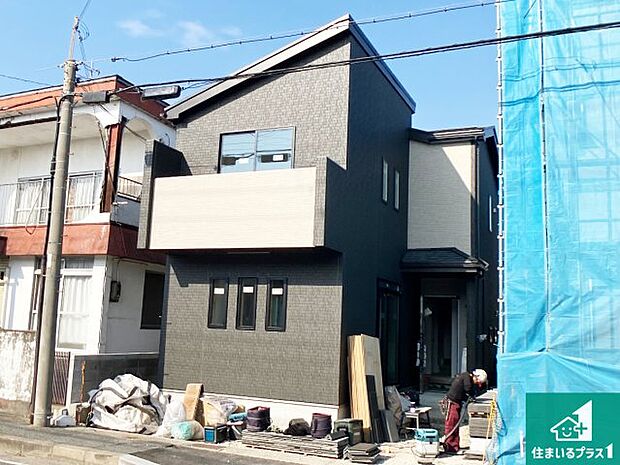 【外観】周辺は落ち着いた街並みの住宅地！子育てがしやすい住環境です！まだ未完成ですが、現地でしかわからない事もございます。是非一度ご覧ください。