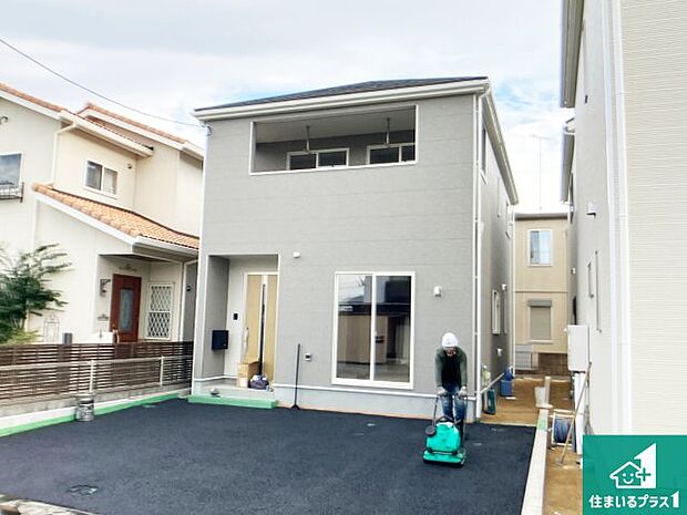 【外観】安心の10年保証!外観を美しく保ち、雨水で汚れを落とします!気になることがありましたら、お気軽にお問い合わせください!