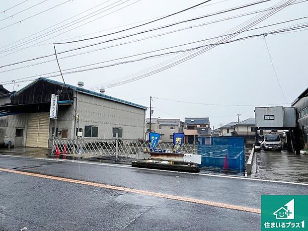 【外観】周辺は落ち着いた街並みの住宅地！子育てがしやすい住環境です！まだ未完成ですが、現地でしかわからない事もございます。是非一度ご覧ください。