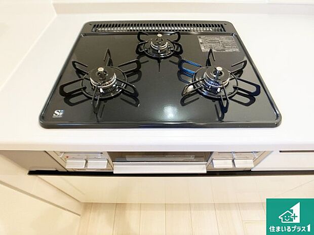 【コンロ】ダブル高火力Siセンサー付きコンロ!3口あるので、まとめて料理をする時も大活躍!