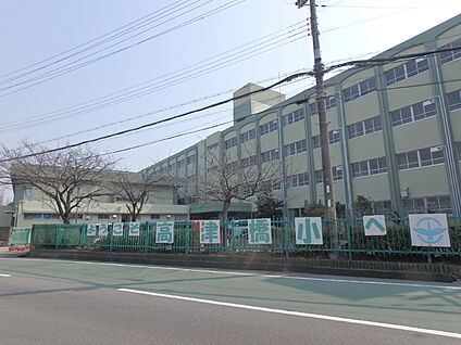 神戸市立高津橋小学校 徒歩1600m