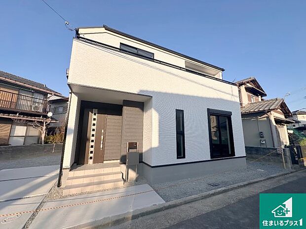 【外観】安心の10年保証！外観を美しく保ち、雨水で汚れを落とします！気になることがありましたら、お気軽にお問い合わせください！