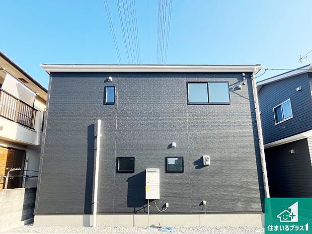 【外観】安心の10年保証!外観を美しく保ち、雨水で汚れを落とします!気になることがありましたら、お気軽にお問い合わせください!