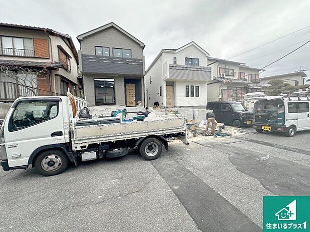 【外観】現在建築中!落ち着いた街並みで新生活を始めることが出来そう!周辺の物件も併せてご紹介させて頂きます!