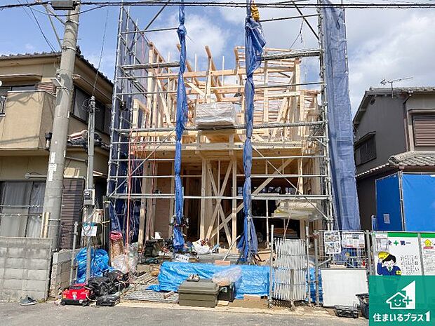 【外観】周辺は落ち着いた街並みの住宅地！子育てがしやすい住環境です！まだ未完成ですが、現地でしかわからない事もございます。是非一度ご覧ください。