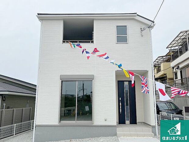 【外観】安心の10年保証！外観を美しく保ち、雨水で汚れを落とします！気になることがありましたら、お気軽にお問い合わせください！