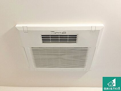 浴室暖房乾燥機