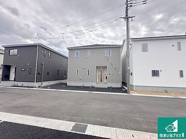 【外観】安心の10年保証!外観を美しく保ち、雨水で汚れを落とします!気になることがありましたら、お気軽にお問い合わせください!