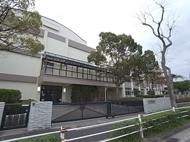 神戸市立多井畑小学校