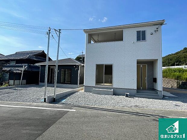 【外観】安心の10年保証!外観を美しく保ち、雨水で汚れを落とします!気になることがありましたら、お気軽にお問い合わせください!