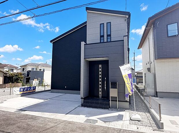 【外観】安心の10年保証！外観を美しく保ち、雨水で汚れを落とします！気になることがありましたら、お気軽にお問い合わせください！
