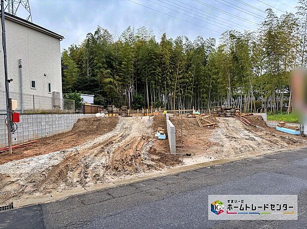 【現地外観写真】完成に向けて現在建築工事中です☆物件に関するご質問等は土日・平日を問わずお気軽にお問い合わせ下さい☆