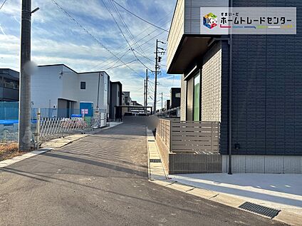 前面道路含む現地写真