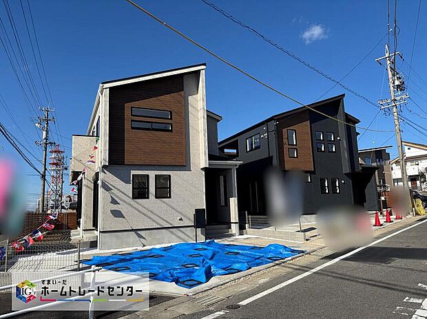 【現地外観写真】一戸建ての大きなメリットは、「自分の土地」を自由に使えること。好きなペットが飼えるほか、ガーデニングやＤＩＹ、車やバイクの手入れなど様々な趣味を楽しめます♪