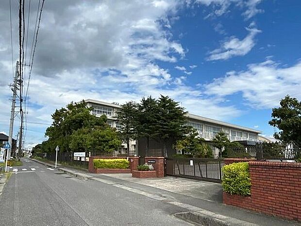 安城市立安城西部小学校(約1,006m)