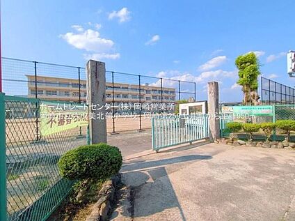 岡崎市立六ツ美北部小学校 950m( 徒歩12分)