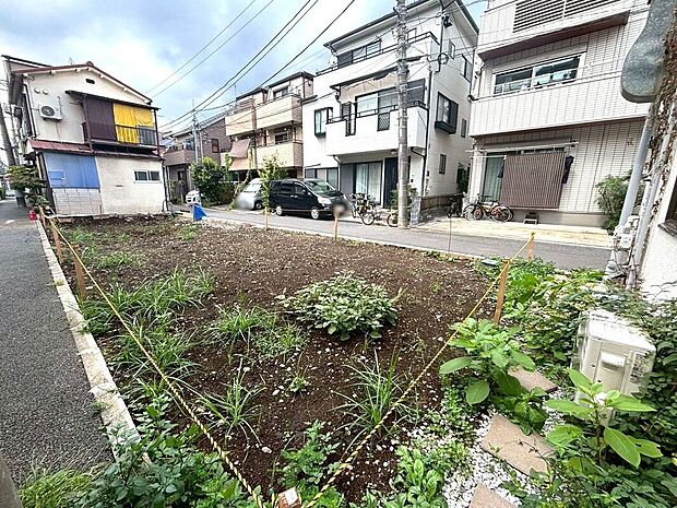 【前面道路含む外観】【現地】(2025年12月)撮影