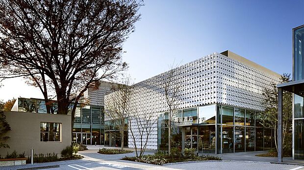 代官山T-SITE(約1,810m)