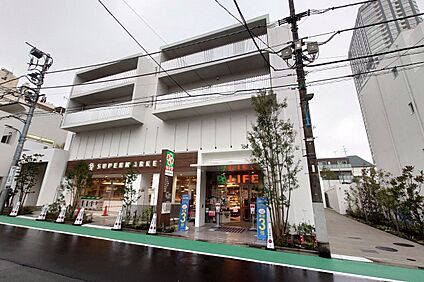 ライフ市谷薬王寺店 300m