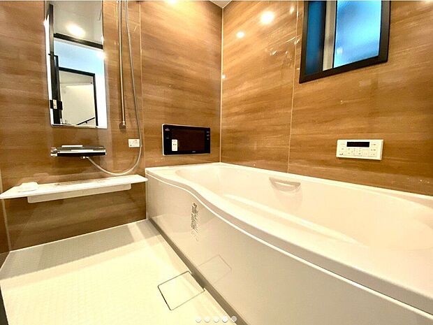 【建物プラン例　（内観写真）】【施工例】