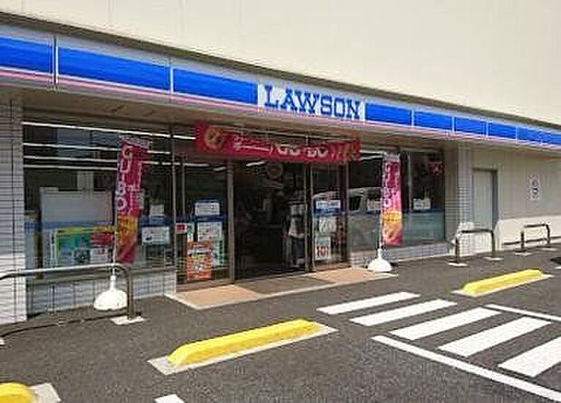 ローソン北区上十条五丁目店(約440m)