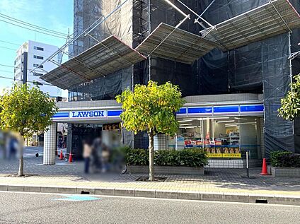 ローソン北浦和一丁目店 360m