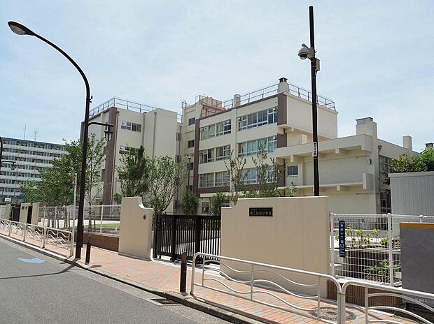 江東区立第二砂町小学校(約580m)