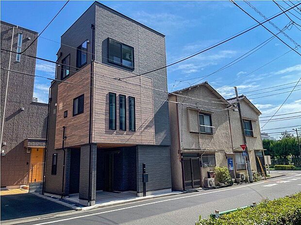 【建物プラン例　（外観写真）】【施工例】
