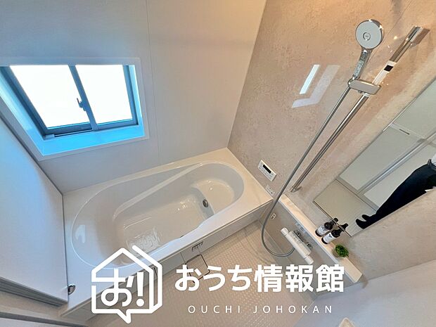 現地写真(浴室)
浴室暖房乾燥機付き。1坪タイプで広々です。