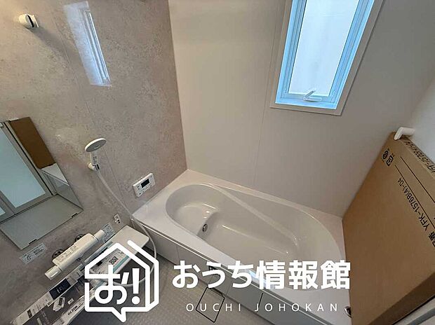 現地写真(浴室)
浴室暖房乾燥機付き。1坪タイプで広々です。