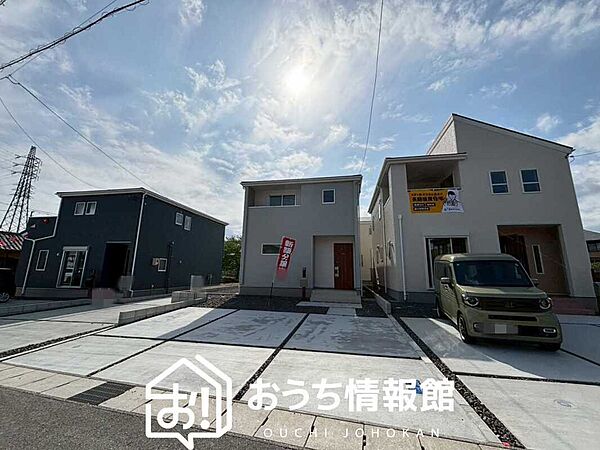 現地写真（街並み）
全４邸
駐車２～３台可能