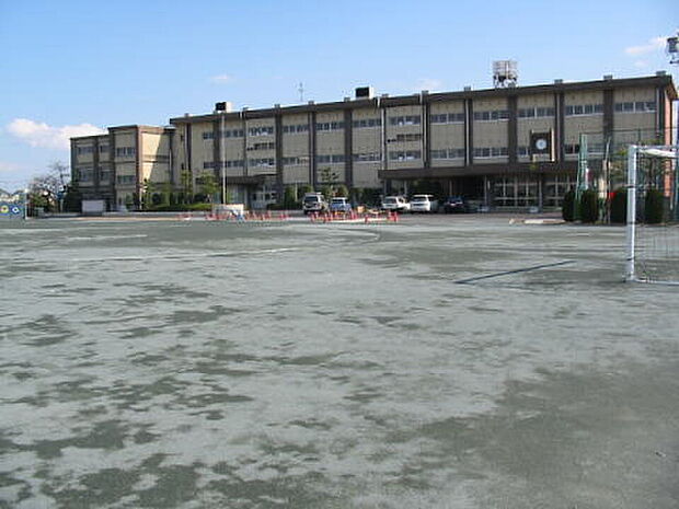 一宮市立浅野小学校（約1,300m）