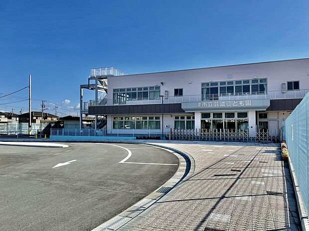 津市立芸濃こども園(約450m)