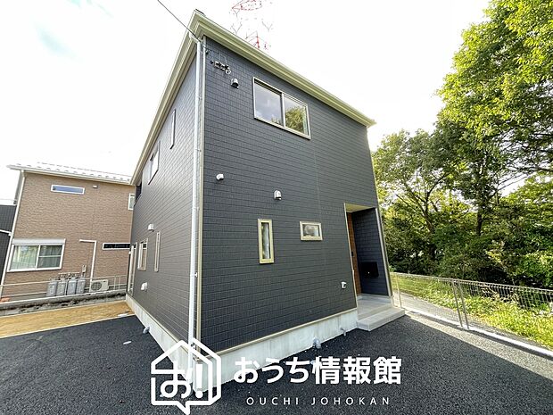 【現地写真（外観）【１号地】】耐震等級最高「３」取得で基準の１.５倍の性能・耐震強度で安心できます。